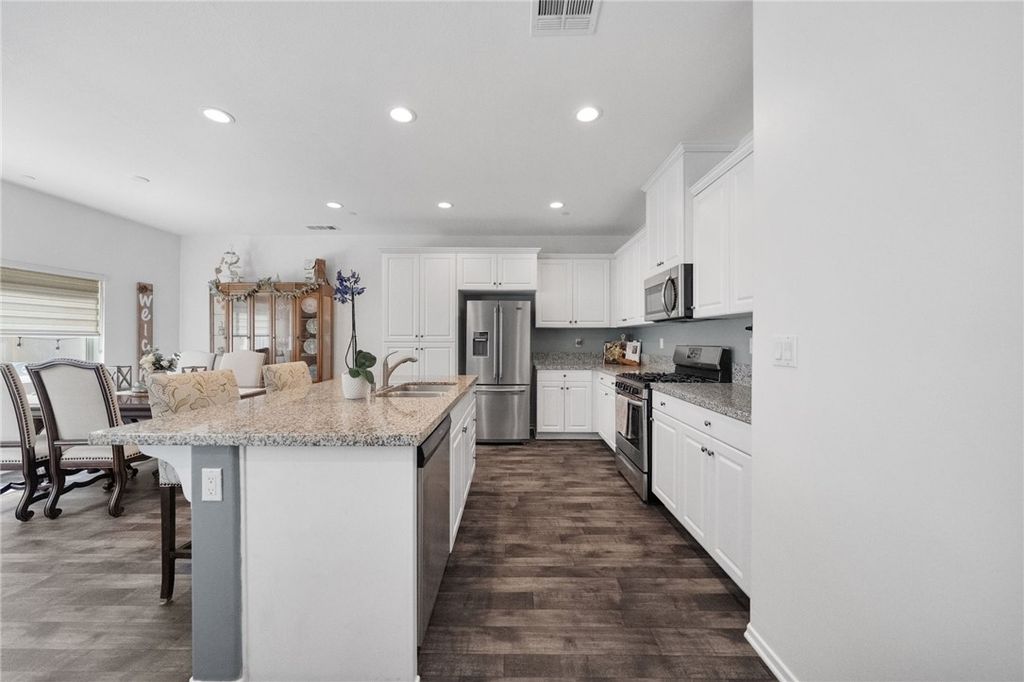 24289 Bay Laurel Avenue, Murrieta, CA 92562 — photo 4