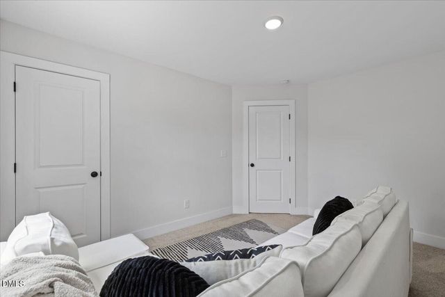 206 S Darden Street, Kenly, NC 27542
