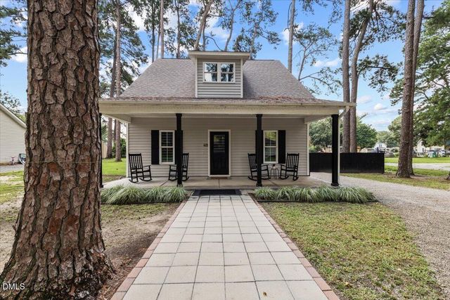 206 S Darden Street, Kenly, NC 27542