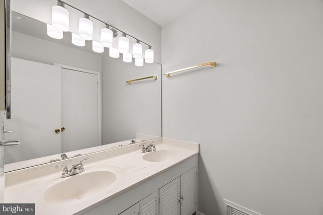 5 BLACKRIDGE CT, Baltimore, MD 21228