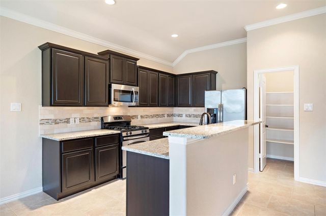 2 Painted Post Place, Spring, TX 77389