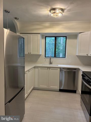 2326 ANTIQUA CT, Reston, VA 20191