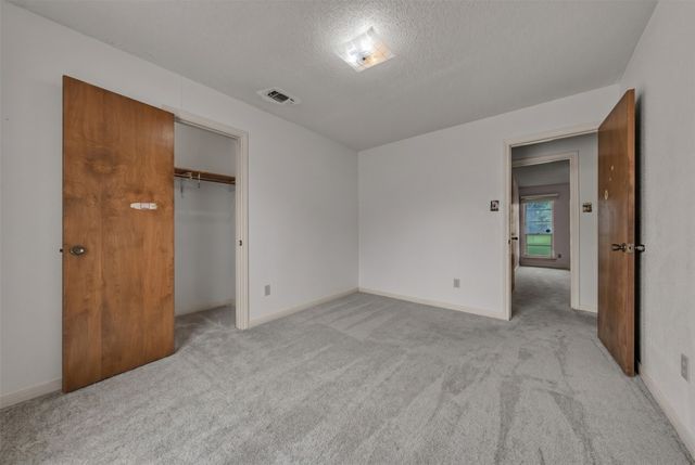 205 Mountain View Drive, Azle, TX 76020