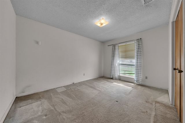 205 Mountain View Drive, Azle, TX 76020