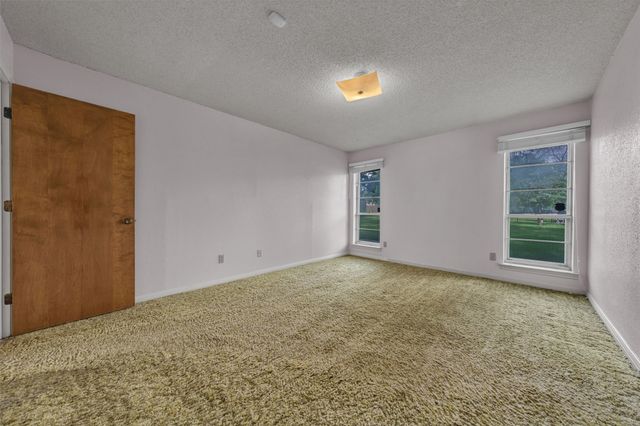 205 Mountain View Drive, Azle, TX 76020