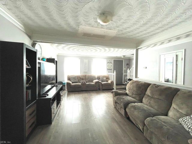 802 Diploma CT, Virginia Beach, VA 23462