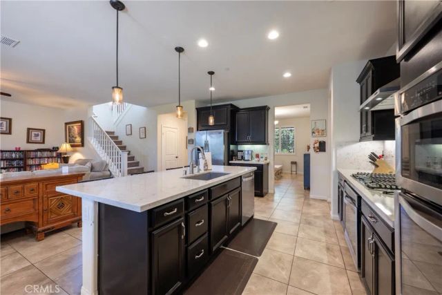 11192 Day, Jurupa Valley, CA 91752