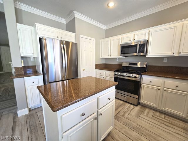 2294 Chestnut Bluffs Avenue, Henderson, NV 89052