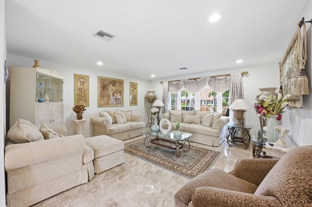 1548 SW 5th Avenue, Boca Raton, FL 33432