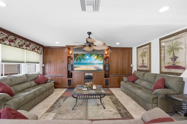 1548 SW 5th Avenue, Boca Raton, FL 33432
