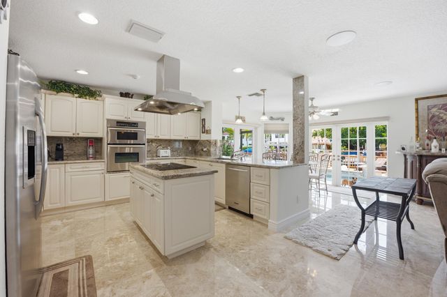 1548 SW 5th Avenue, Boca Raton, FL 33432