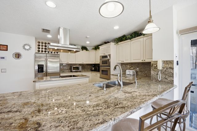 1548 SW 5th Avenue, Boca Raton, FL 33432