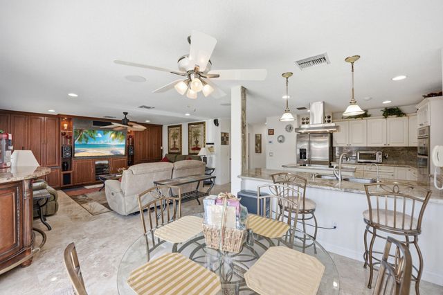 1548 SW 5th Avenue, Boca Raton, FL 33432