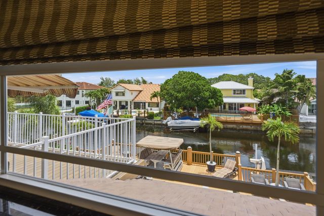 1548 SW 5th Avenue, Boca Raton, FL 33432