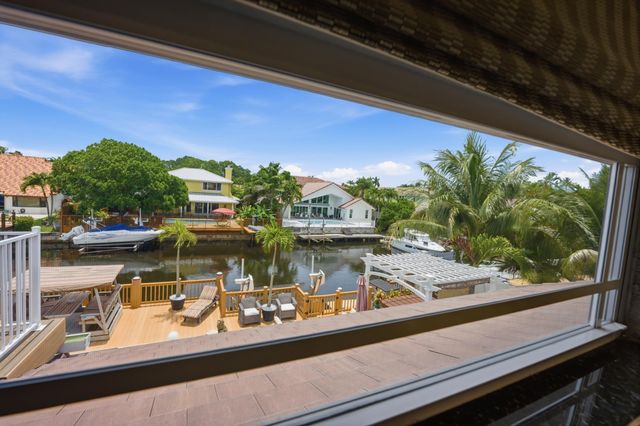 1548 SW 5th Avenue, Boca Raton, FL 33432