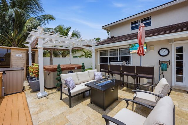 1548 SW 5th Avenue, Boca Raton, FL 33432