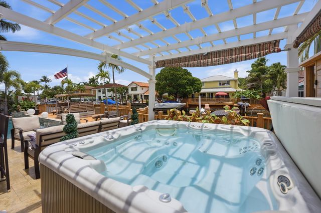 1548 SW 5th Avenue, Boca Raton, FL 33432