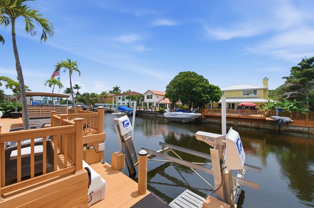 1548 SW 5th Avenue, Boca Raton, FL 33432