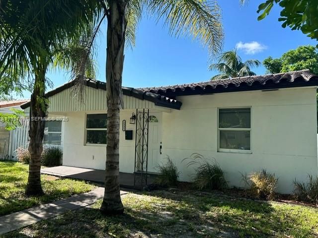 2331 Coolidge St, Hollywood, FL 33020