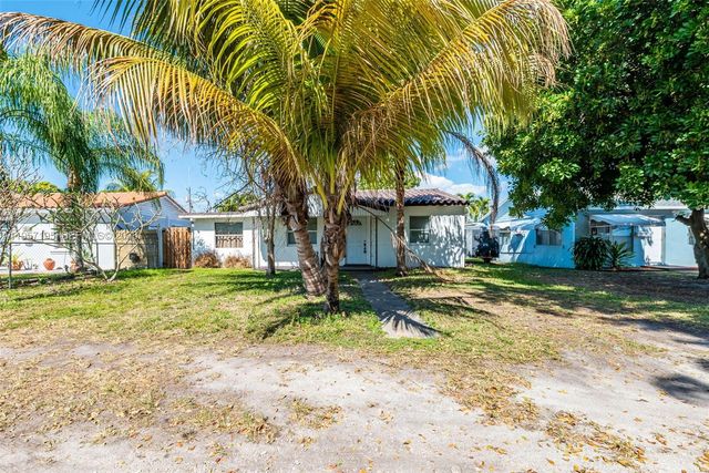 2331 Coolidge St, Hollywood, FL 33020