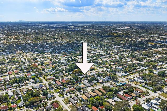 2331 Coolidge St, Hollywood, FL 33020