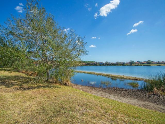 1804 Berkshire Circle SW, Vero Beach, FL 32968