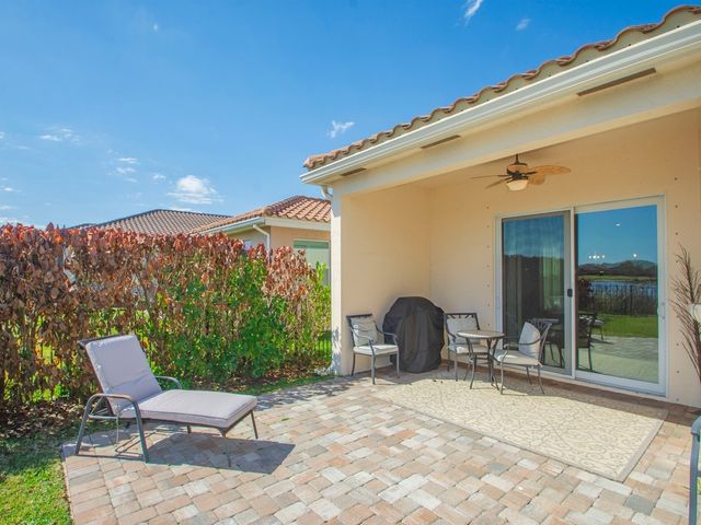 1804 Berkshire Circle SW, Vero Beach, FL 32968