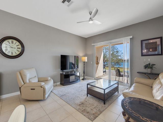 1804 Berkshire Circle SW, Vero Beach, FL 32968