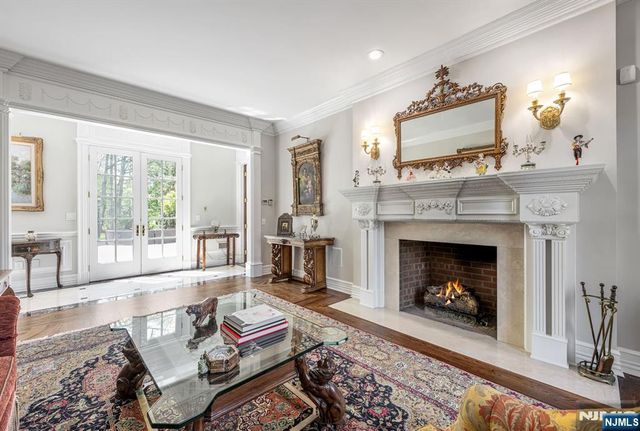 366 E Madison Avenue, Cresskill, NJ 07626