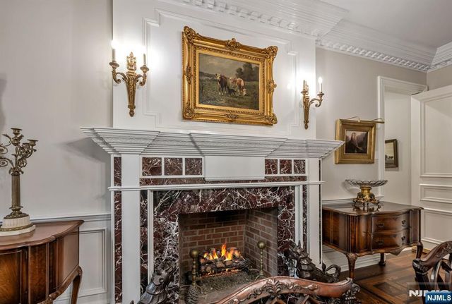 366 E Madison Avenue, Cresskill, NJ 07626