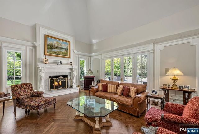 366 E Madison Avenue, Cresskill, NJ 07626
