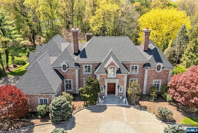 366 E Madison Avenue, Cresskill, NJ 07626