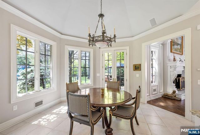366 E Madison Avenue, Cresskill, NJ 07626