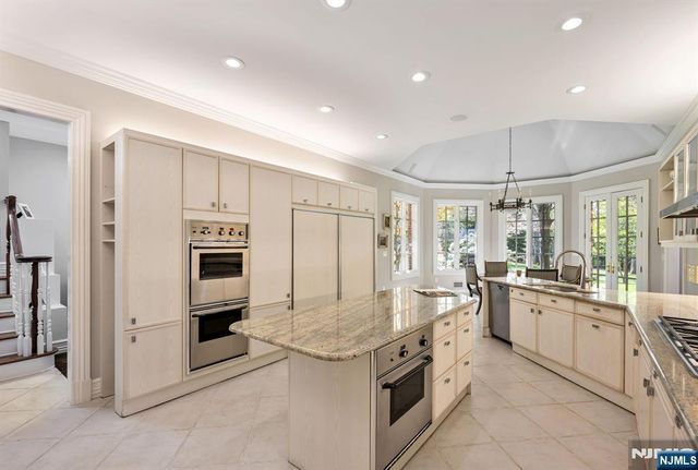 366 E Madison Avenue, Cresskill, NJ 07626