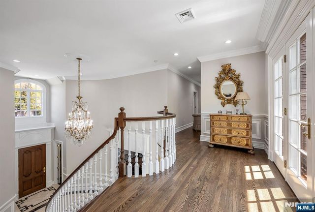 366 E Madison Avenue, Cresskill, NJ 07626