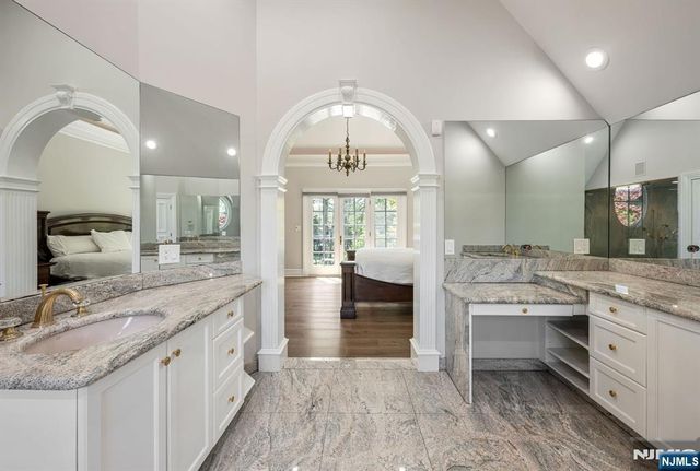 366 E Madison Avenue, Cresskill, NJ 07626