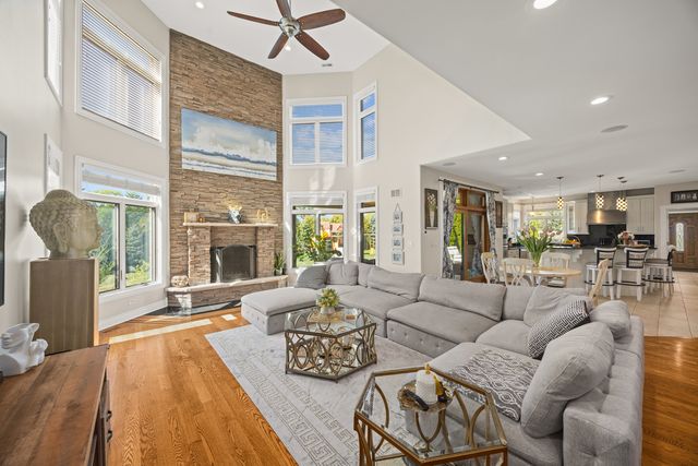 14344 Dixon Lane, Homer Glen, IL 60491