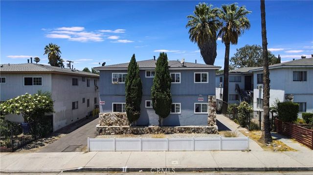6925 Whitsett, North Hollywood, CA 91605