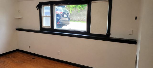 19 Glen St 1, Boston, MA 02125
