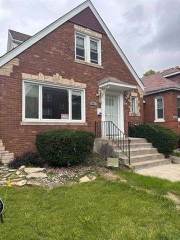 10608 S Prairie Avenue, Chicago, IL 60628