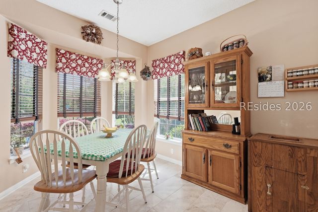 66 Holly Ribbons Cir, Bluffton, SC 29909