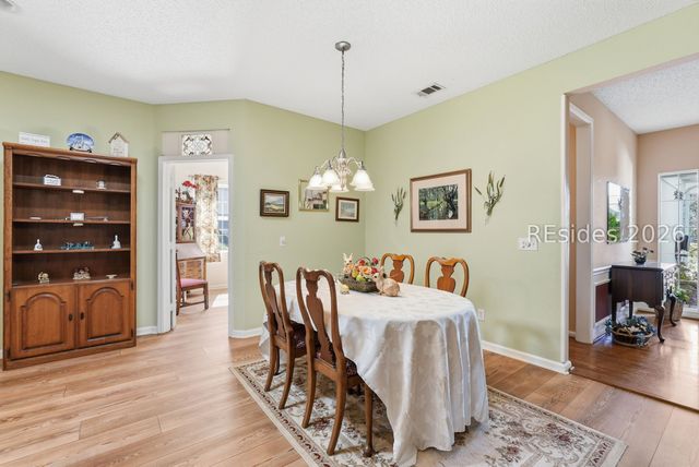 66 Holly Ribbons Cir, Bluffton, SC 29909