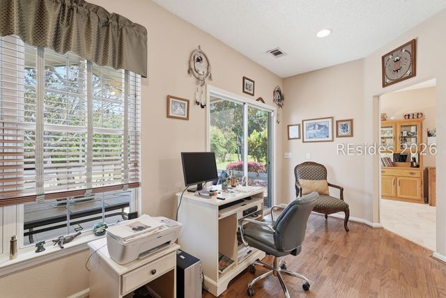 66 Holly Ribbons Cir, Bluffton, SC 29909