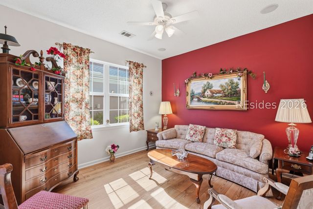 66 Holly Ribbons Cir, Bluffton, SC 29909