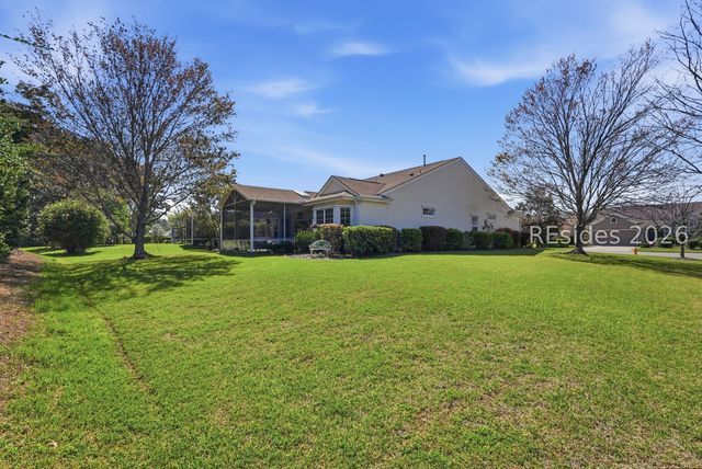 66 Holly Ribbons Cir, Bluffton, SC 29909