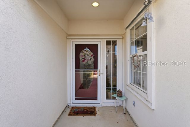 66 Holly Ribbons Cir, Bluffton, SC 29909