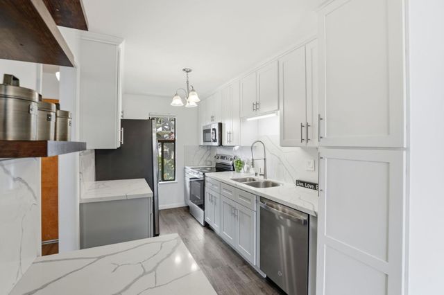 166 Kern Street 18, Salinas, CA 93905