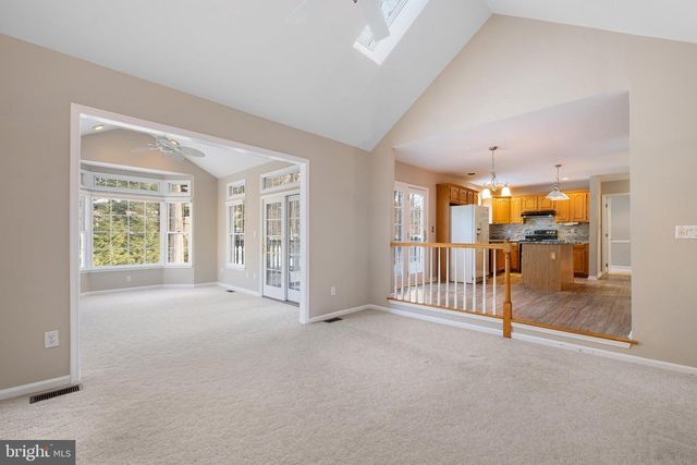 8 ARIZONA STATE DR, Newark, DE 19713