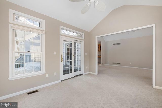 8 ARIZONA STATE DR, Newark, DE 19713