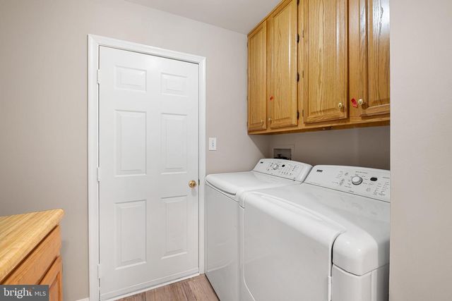 8 ARIZONA STATE DR, Newark, DE 19713